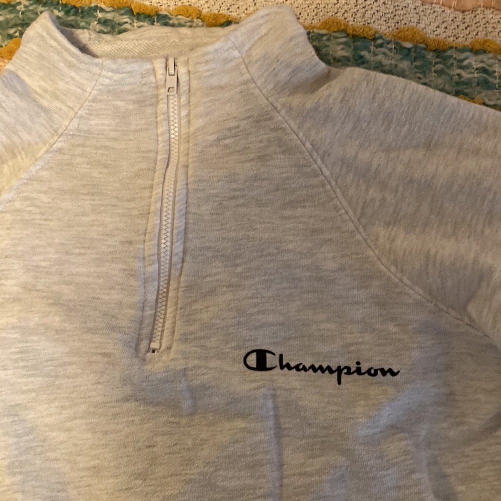 Champion Pullover - image 2